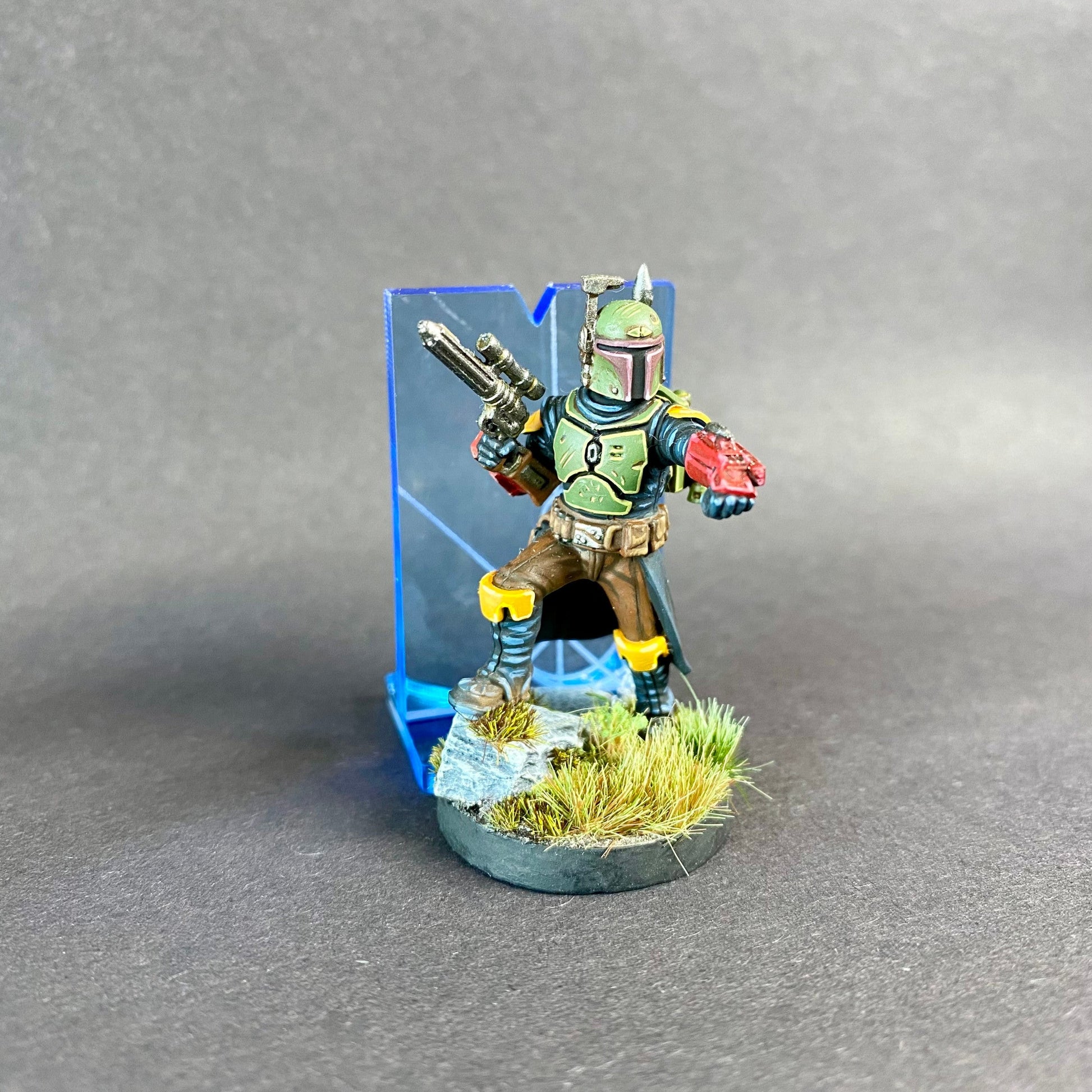 A miniatures with LOS silhouette at the back.
